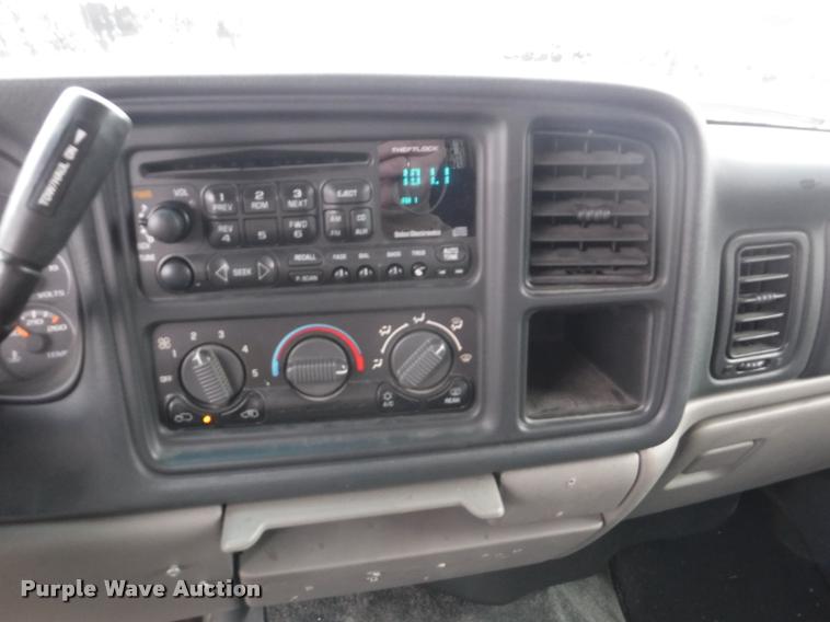 image for item DA8195 2001 Chevrolet Tahoe LS SUV