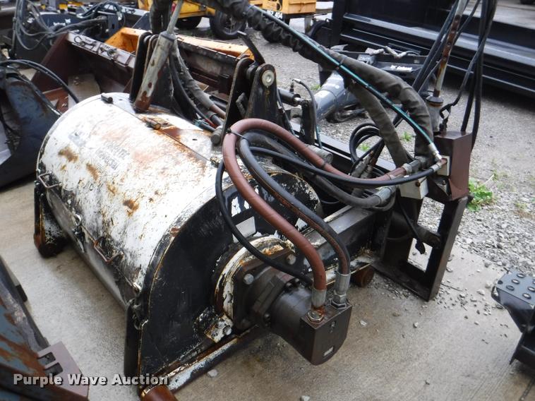 image for item DA8197 2000 Coneqtec Universal AP1000 skid steer planer