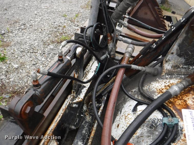 image for item DA8197 2000 Coneqtec Universal AP1000 skid steer planer