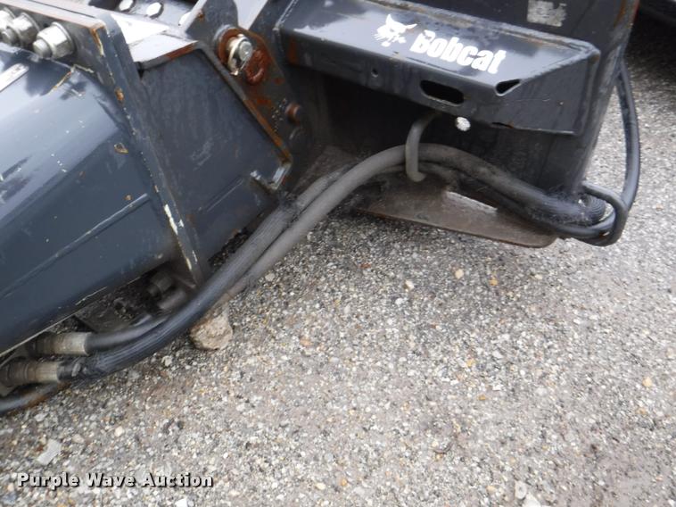 image for item DA8198 2012 Bobcat HB980 skid steer breaker