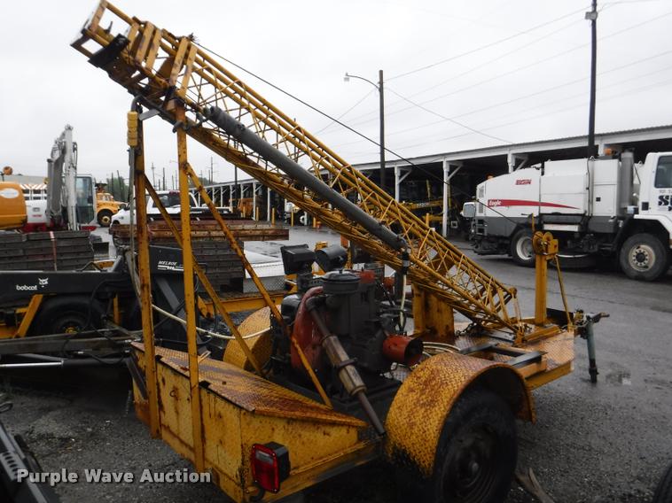 image for item DA8199 Light tower trailer