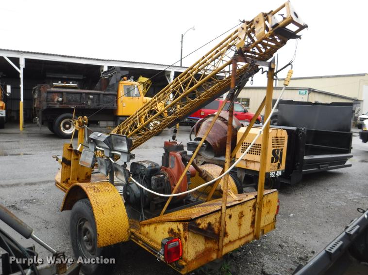 image for item DA8199 Light tower trailer