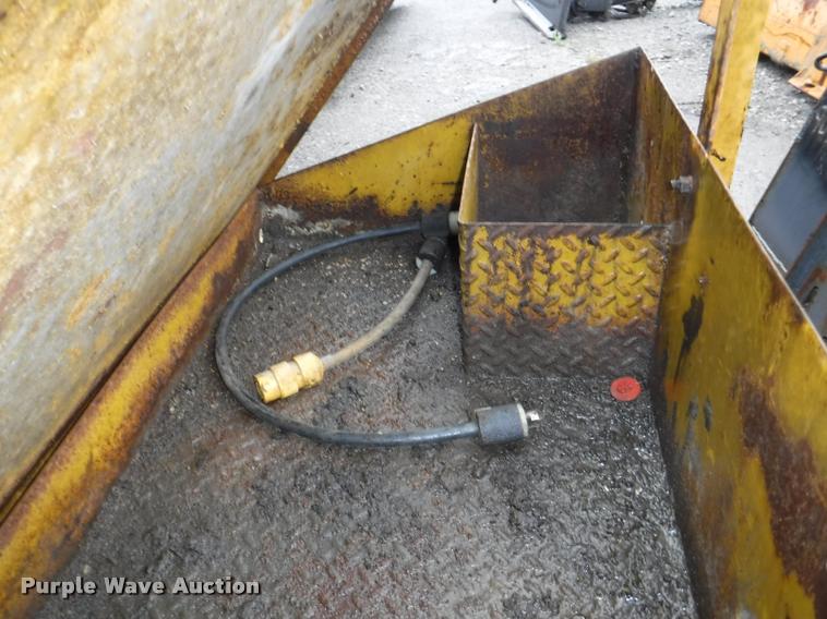 image for item DA8199 Light tower trailer