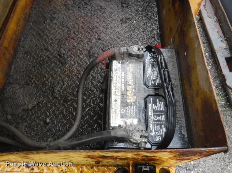 image for item DA8199 Light tower trailer