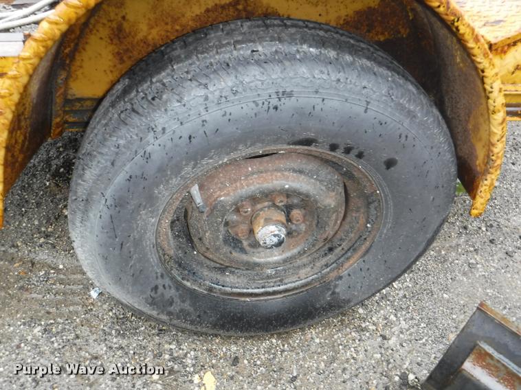 image for item DA8199 Light tower trailer