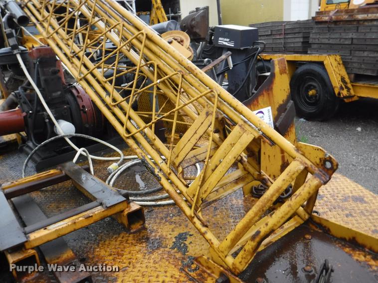 image for item DA8199 Light tower trailer