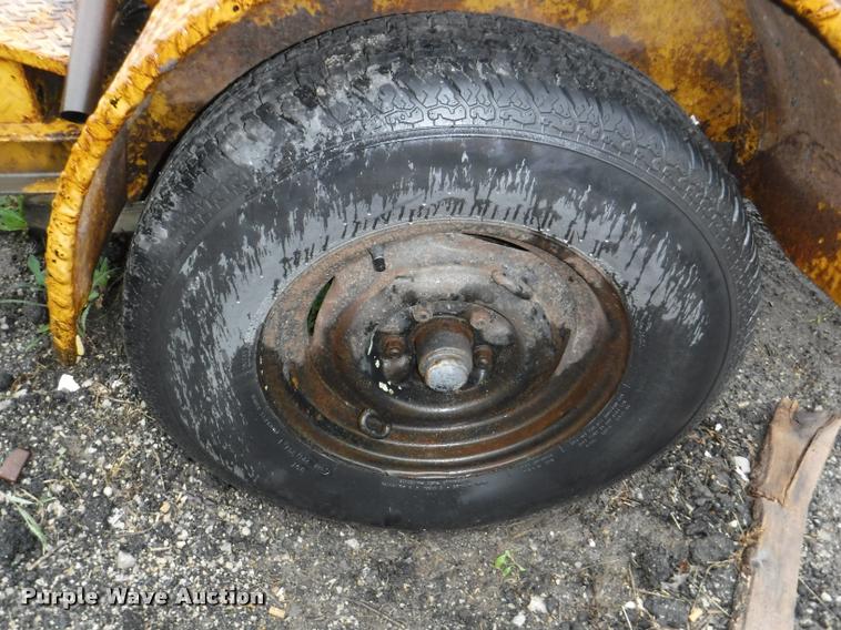 image for item DA8199 Light tower trailer