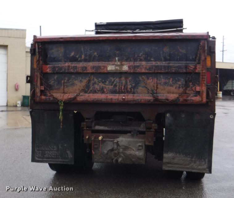 image for item DA8200 1997 International 4900 dump truck