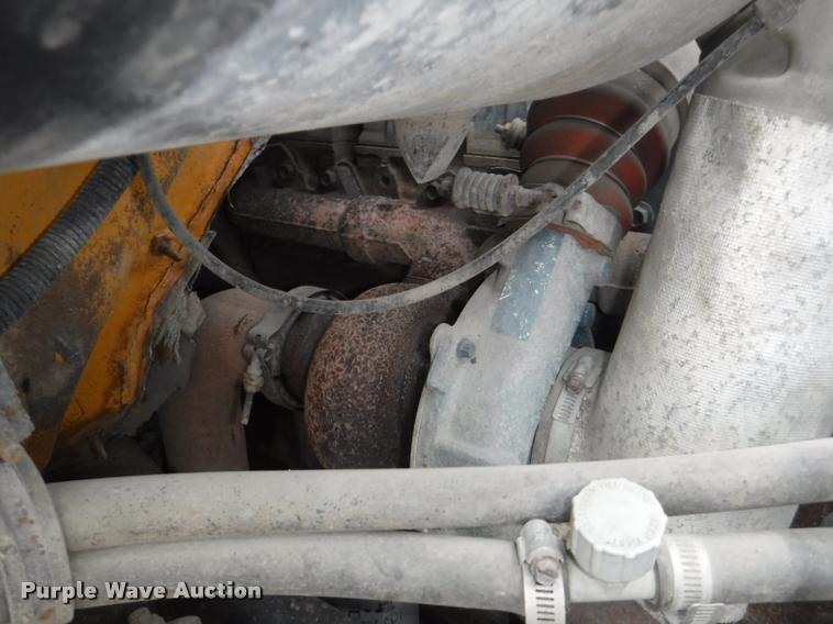 image for item DA8200 1997 International 4900 dump truck