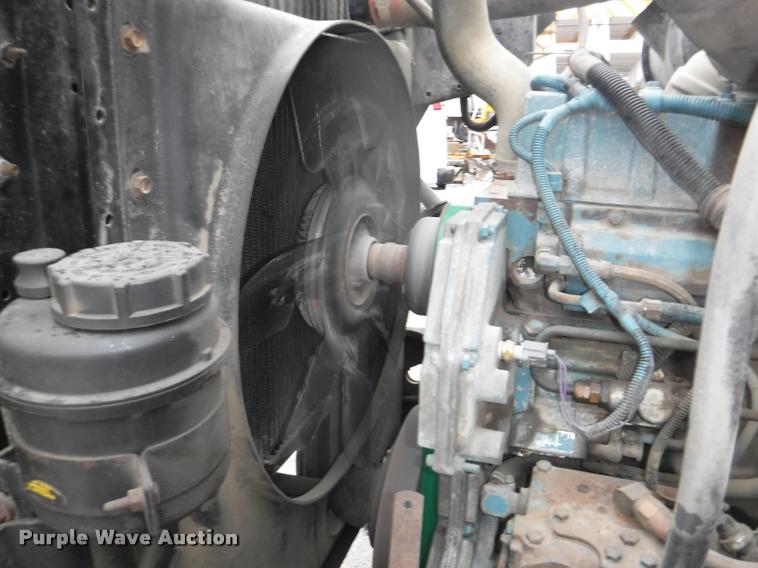 image for item DA8200 1997 International 4900 dump truck