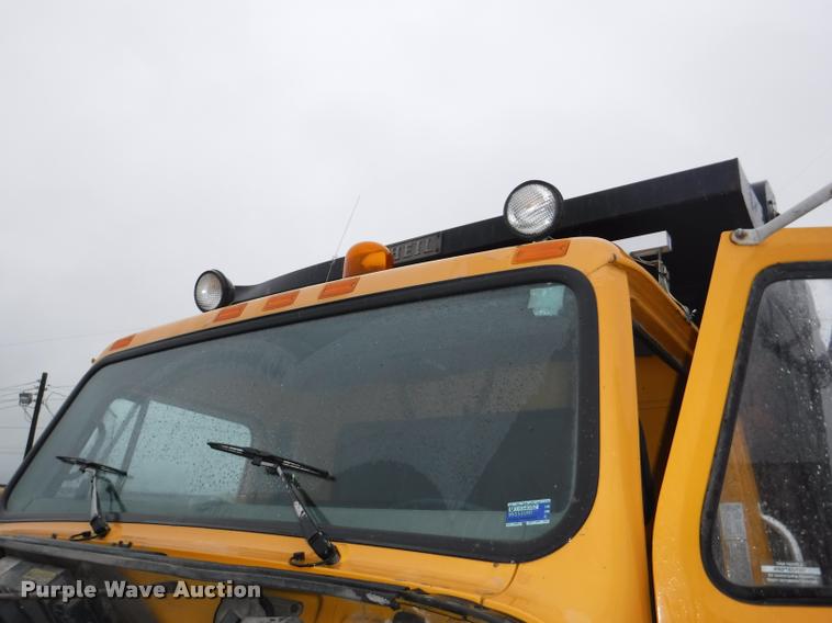 image for item DA8200 1997 International 4900 dump truck