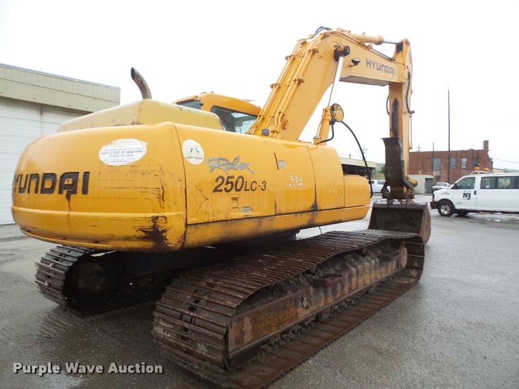 image for item DA8201 1998 Hyundai Robex 250LC-3 excavator
