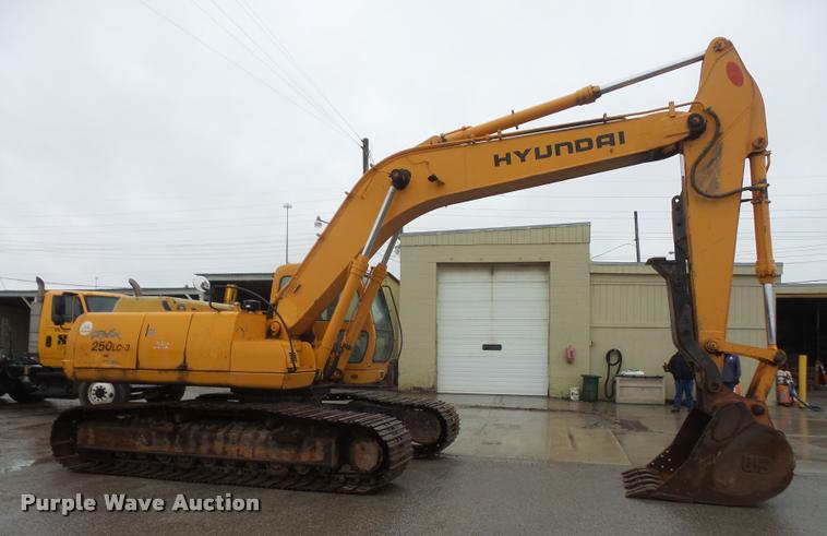 image for item DA8201 1998 Hyundai Robex 250LC-3 excavator