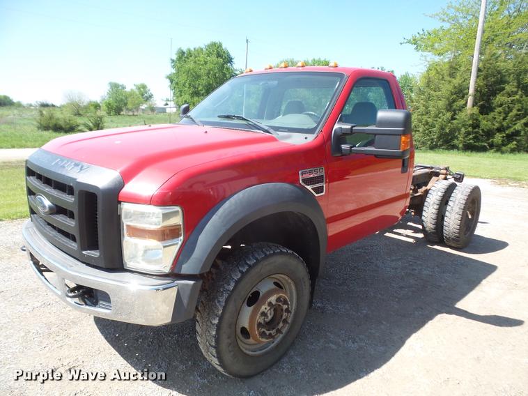 image for item DA8239 2008 Ford F550 truck cab and chassis