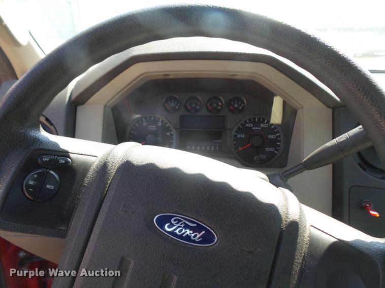 image for item DA8239 2008 Ford F550 truck cab and chassis