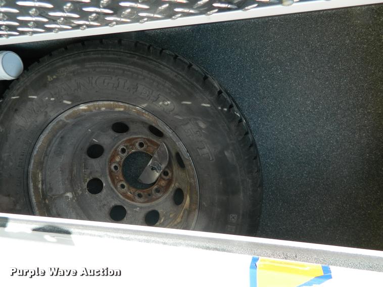 image for item DA9733 2005 Ford E450 ambulance