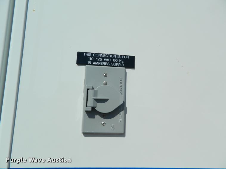 image for item DA9733 2005 Ford E450 ambulance