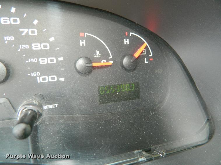 image for item DA9733 2005 Ford E450 ambulance