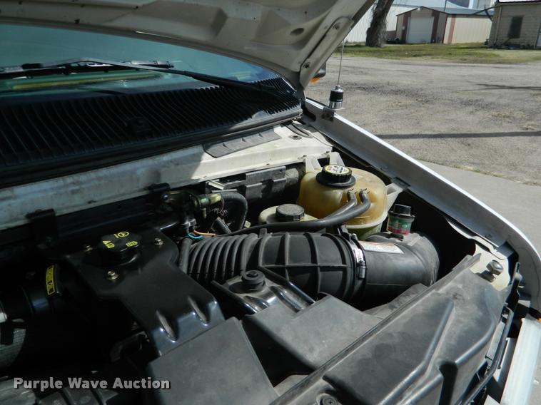 image for item DA9733 2005 Ford E450 ambulance