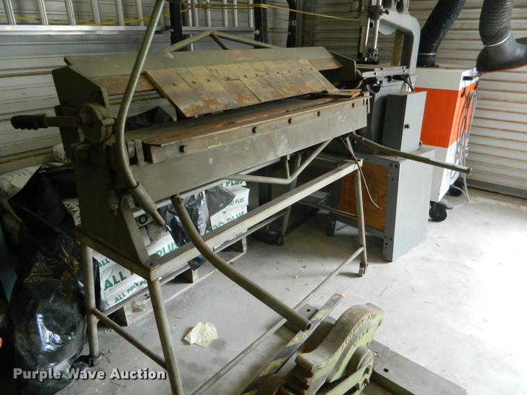 image for item DA9735 Whitney U416 metal brake