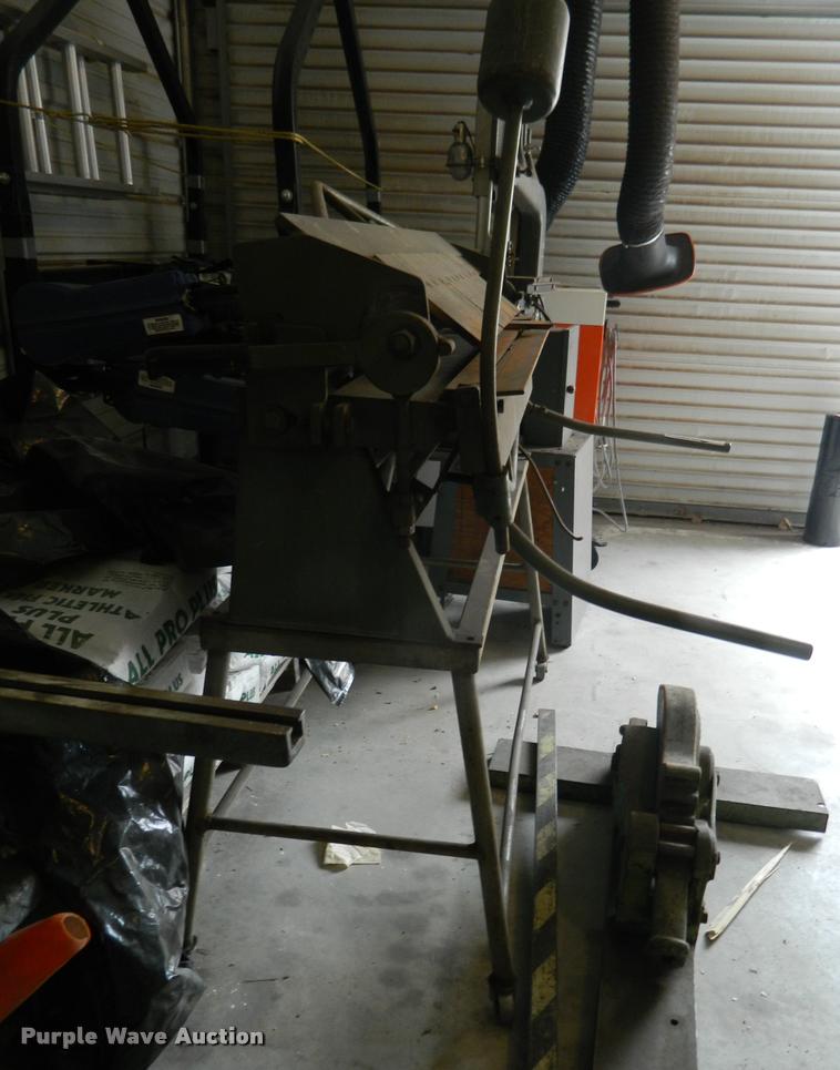 image for item DA9735 Whitney U416 metal brake