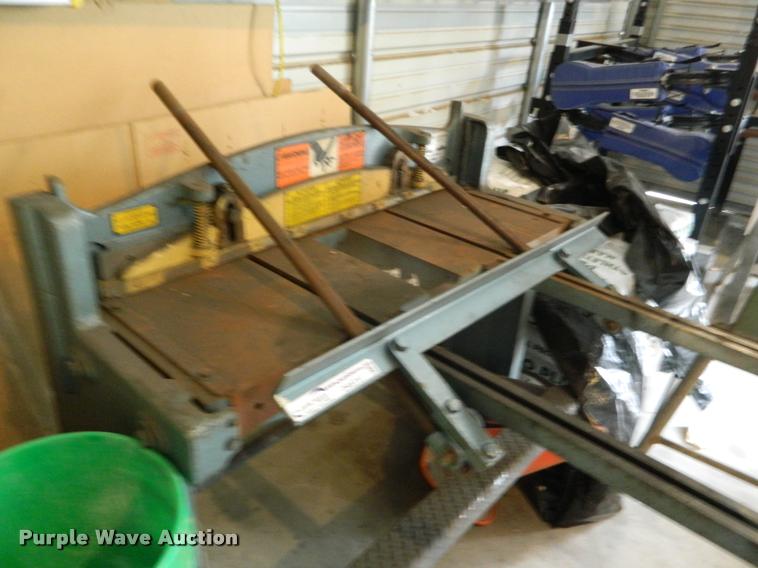 image for item DA9737 Whitney Pexco sheet metal shear