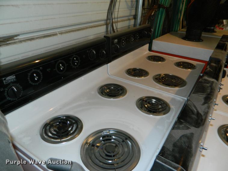 image for item DA9739 (4) Estate electric cook stoves