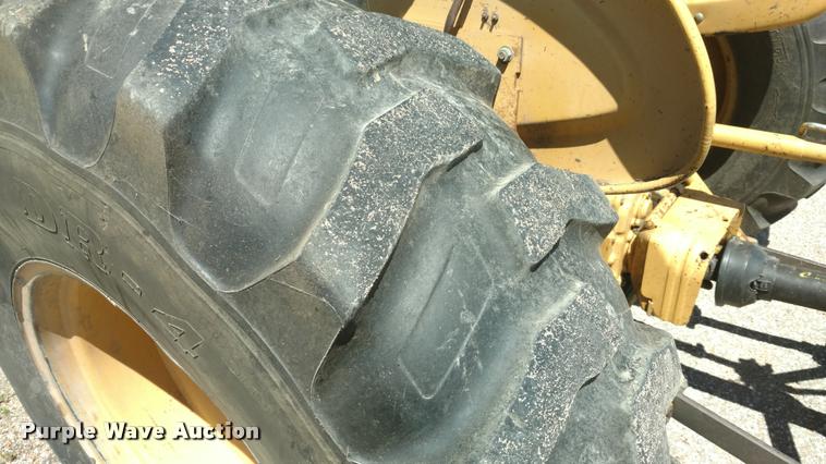 image for item DB0939 1991 Ford 260C tractor