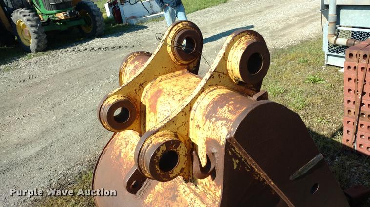 image for item DB0955 Excavator bucket