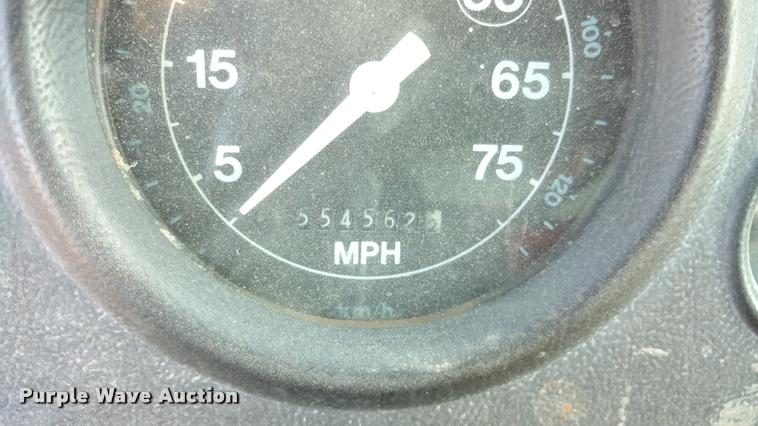 image for item DB0956 1992 Ford LT8000 dump truck