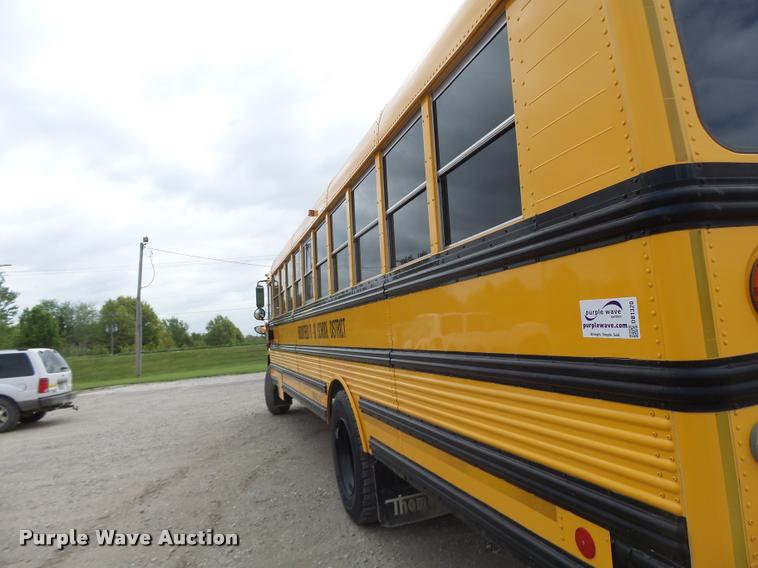 image for item DB1320 2002 Freightliner FS65 school bus