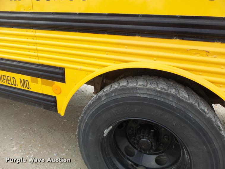 image for item DB1320 2002 Freightliner FS65 school bus