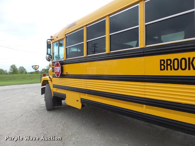 image for item DB1320 2002 Freightliner FS65 school bus