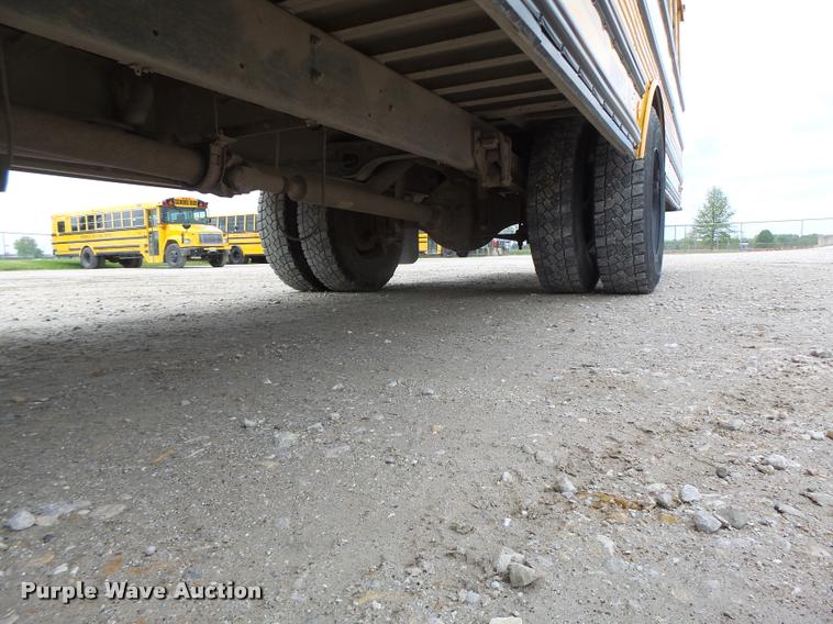 image for item DB1320 2002 Freightliner FS65 school bus