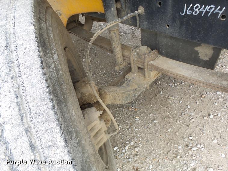 image for item DB1320 2002 Freightliner FS65 school bus