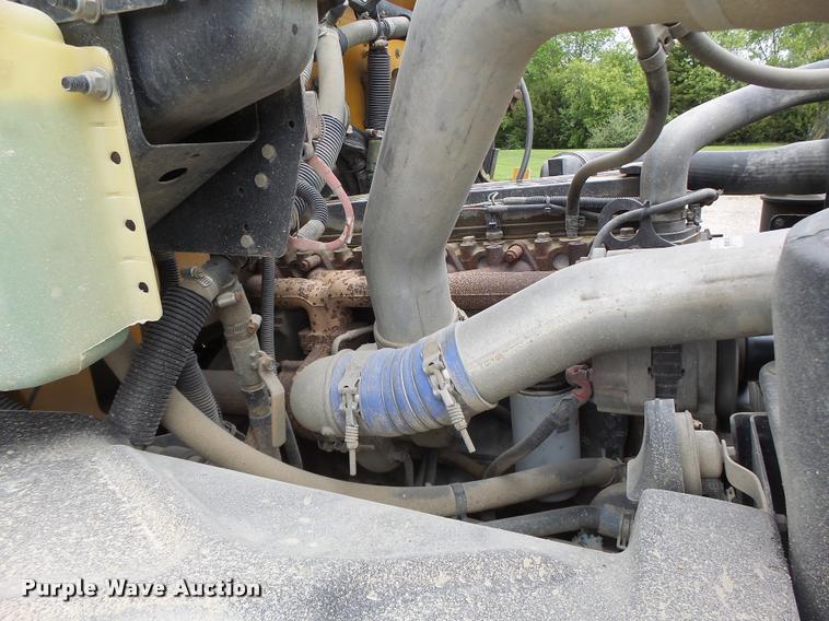 image for item DB1320 2002 Freightliner FS65 school bus