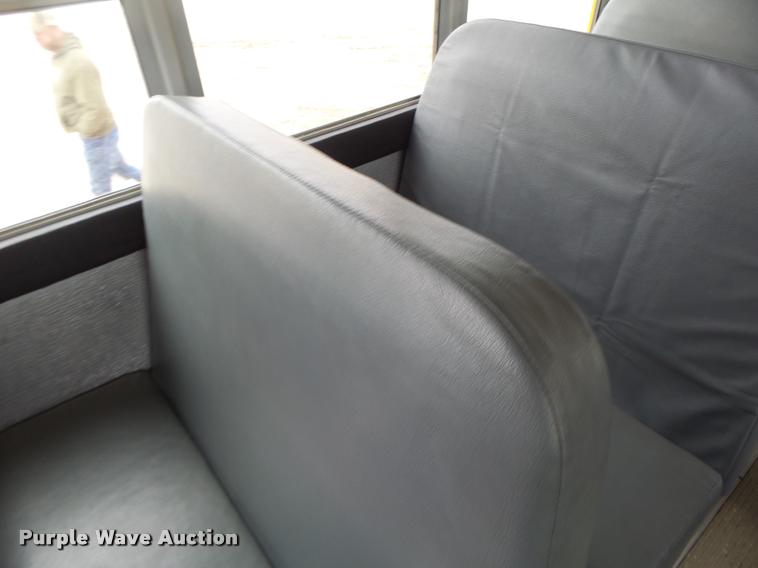 image for item DB1320 2002 Freightliner FS65 school bus