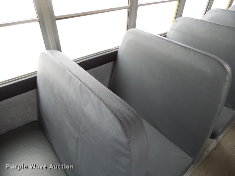 image for item DB1320 2002 Freightliner FS65 school bus