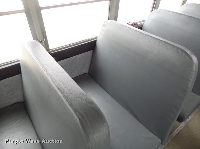 image for item DB1320 2002 Freightliner FS65 school bus