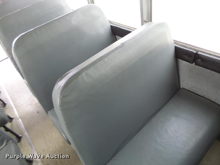 image for item DB1320 2002 Freightliner FS65 school bus