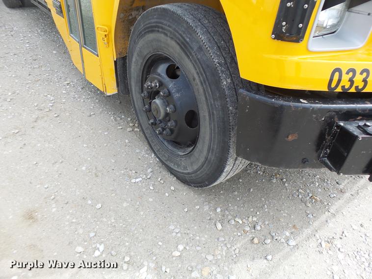 image for item DB1321 2003 Freightliner FS65 school bus