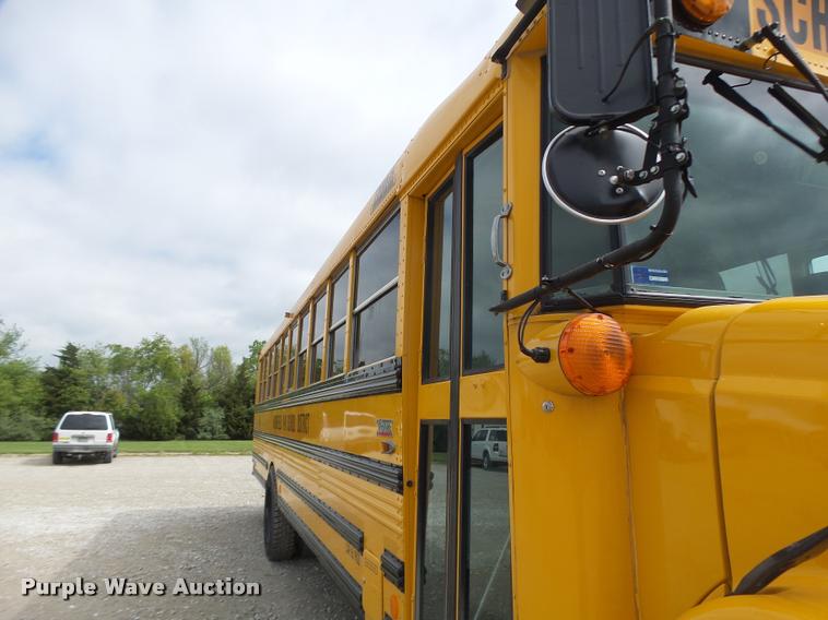 image for item DB1321 2003 Freightliner FS65 school bus