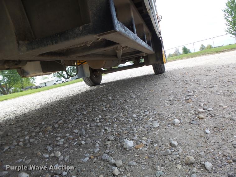 image for item DB1321 2003 Freightliner FS65 school bus