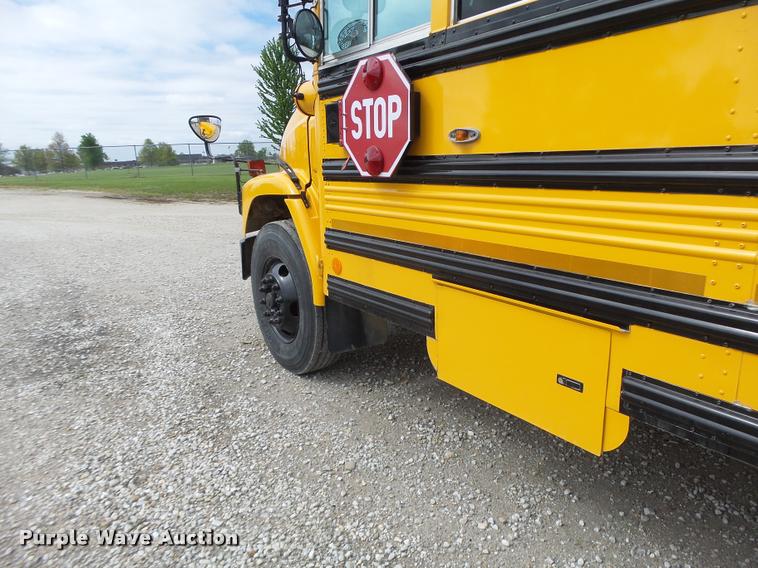 image for item DB1321 2003 Freightliner FS65 school bus