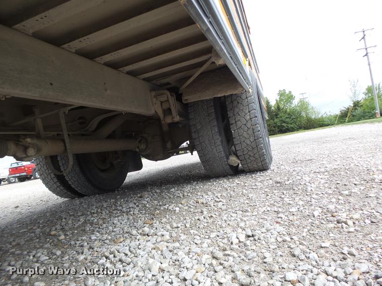 image for item DB1321 2003 Freightliner FS65 school bus