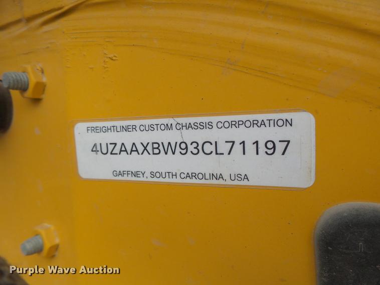 image for item DB1321 2003 Freightliner FS65 school bus