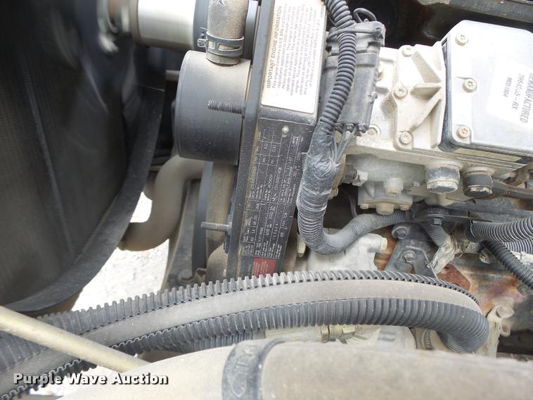 image for item DB1321 2003 Freightliner FS65 school bus