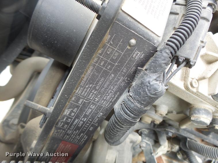 image for item DB1321 2003 Freightliner FS65 school bus