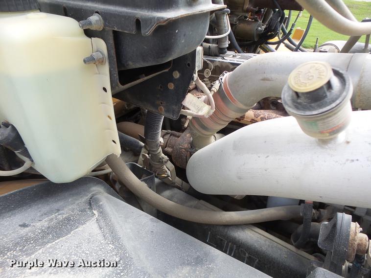 image for item DB1321 2003 Freightliner FS65 school bus