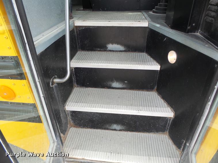 image for item DB1321 2003 Freightliner FS65 school bus